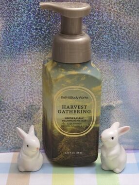 Bath & Body Works Fall Harvest Gathering Gentle Foaming Hand Soap 8oz NEW Rare